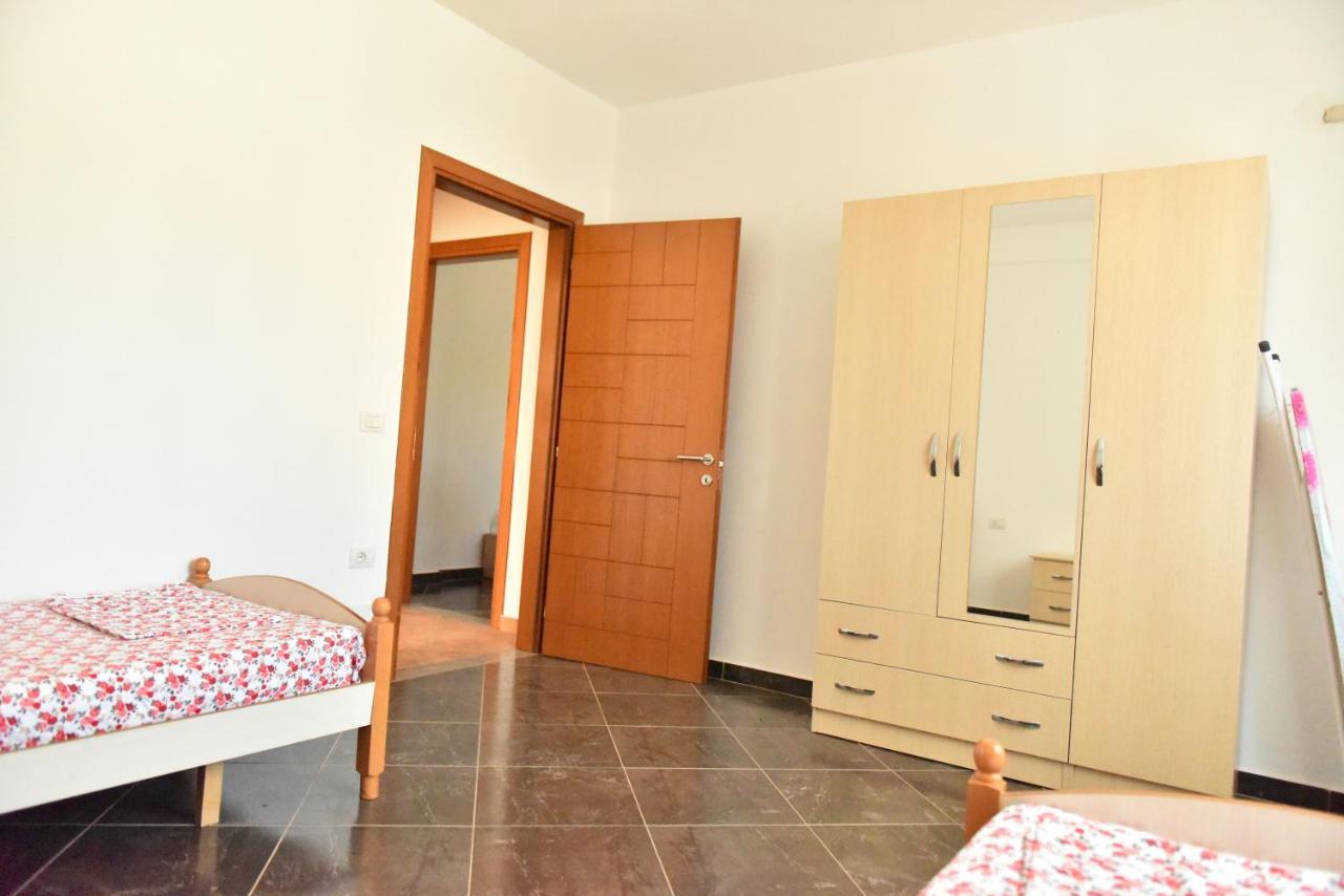 Apartament For Vacations In Shëngjin
